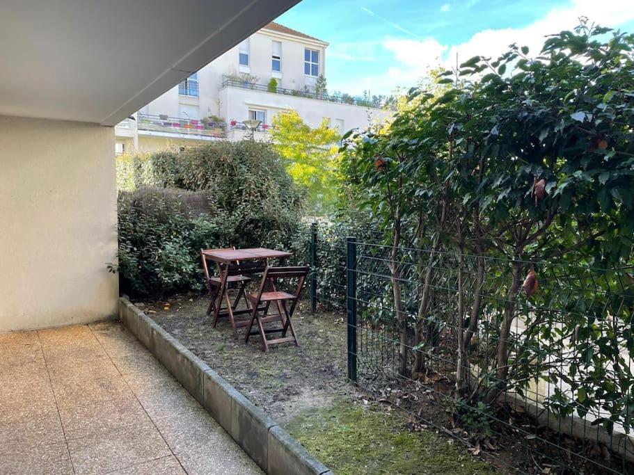 Studio 28 M2 & Jardin Privatif 20 M2 Montigny-le-Bretonneux ภายนอก รูปภาพ